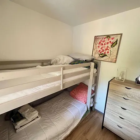 Apartment T2 Avec Jardinet, Piscine, Tennis, Parking Prive, A 1 Km De La - Fr-1-702-68