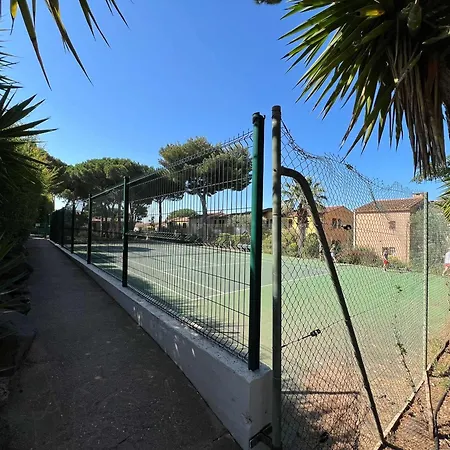 Apartamento T2 Avec Jardinet, Piscine, Tennis, Parking Prive, A 1 Km De La - Fr-1-702-68 *